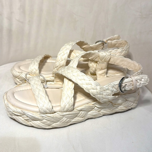 NWOT no box. Marc Fisher Genie Platform Sandals Shoes Women’s Size 9.5. Cream. - Picture 3 of 5